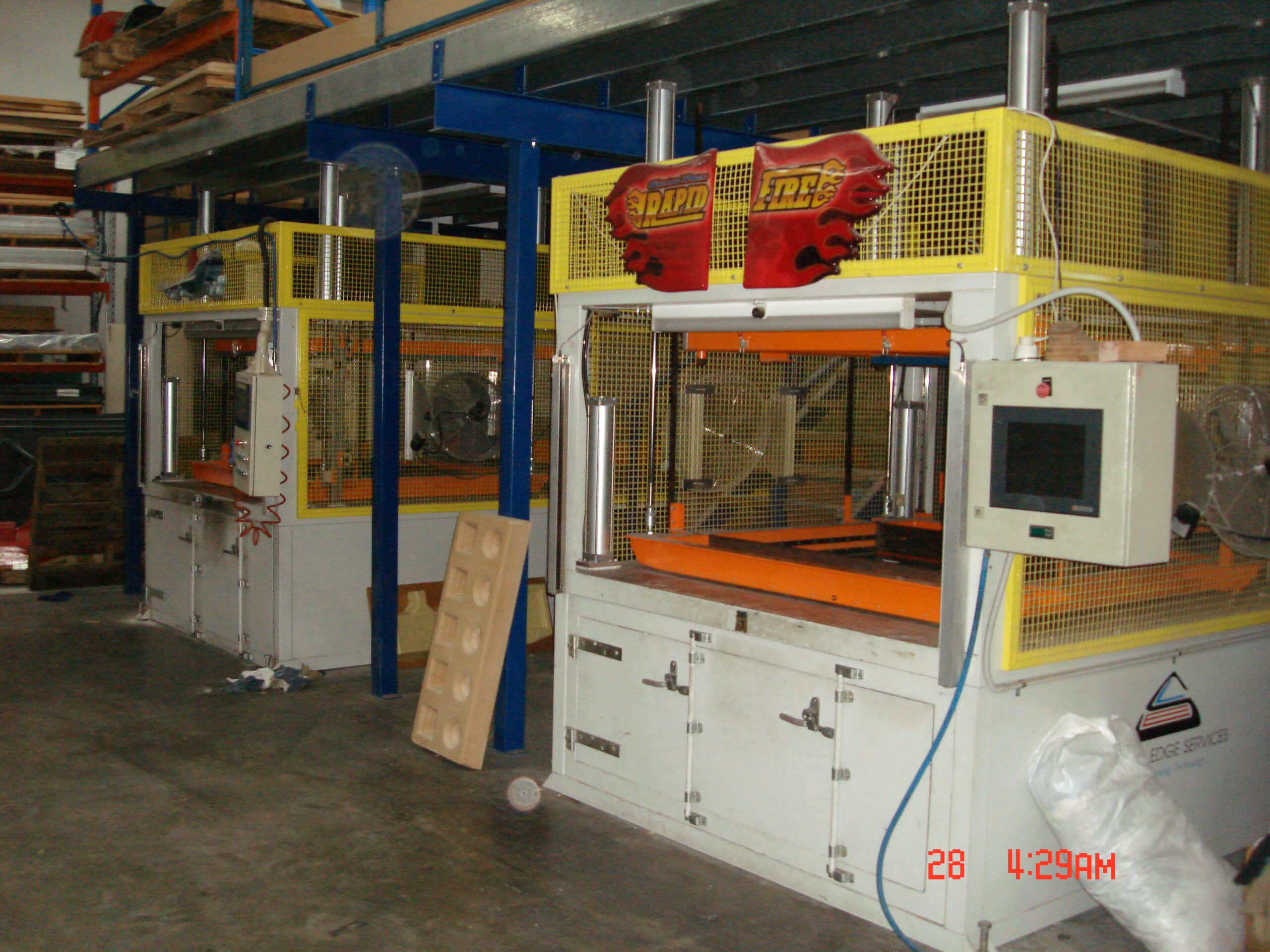 Double vacuum formers